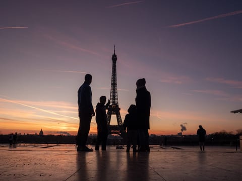 A quiet Paris morning on foot at sunrise, before the crowds