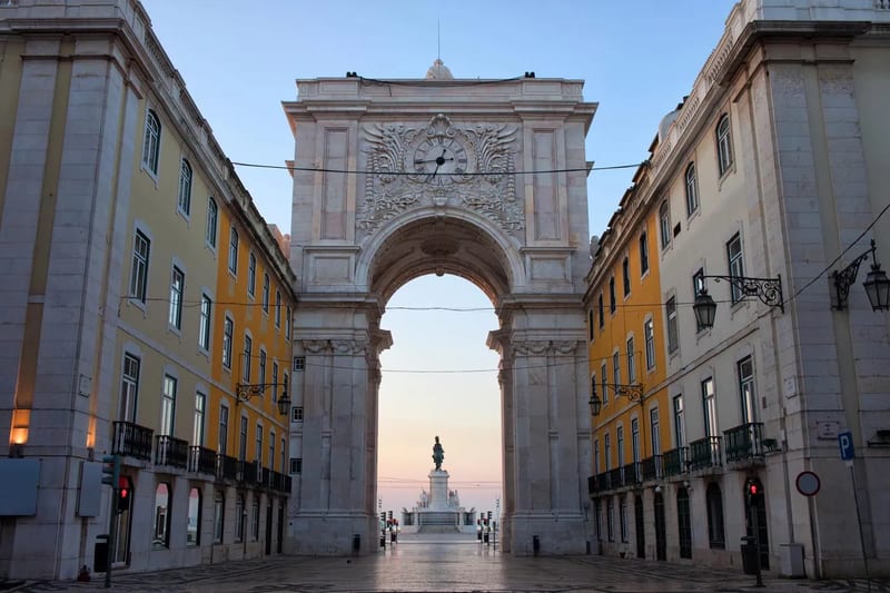 Lisbon at sunrise without crowds